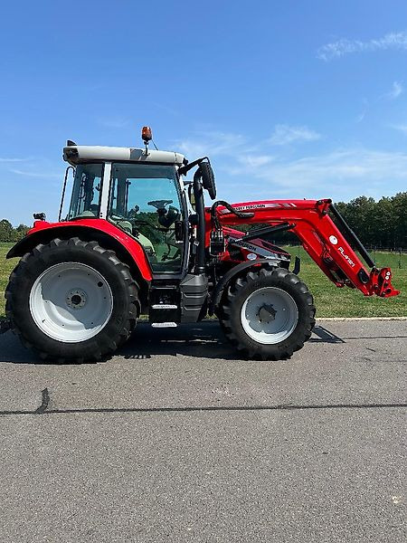 Massey Ferguson MF 5S.145 Dyna-6 "Efficient" - Farm tractor: picture 1 Massey Ferguson MF 5S.145 Dyna-6 "Efficient" - Farm tractor: picture 1