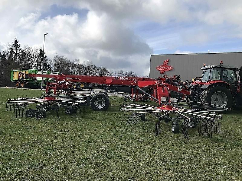 Massey Ferguson MF RK 1404 TRC-PRO / FELLA JURAS 14055 PRO - Tedder/ Rake: picture 2 Massey Ferguson MF RK 1404 TRC-PRO / FELLA JURAS 14055 PRO - Tedder/ Rake: picture 2