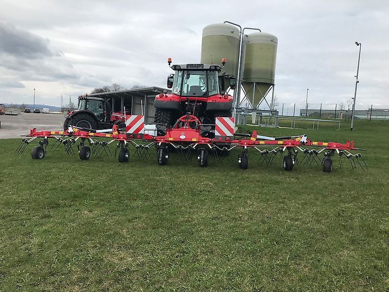 Massey Ferguson MF TD 868 DN / FELLA SANOS 8608 DN - Tedder/ Rake: picture 2 Massey Ferguson MF TD 868 DN / FELLA SANOS 8608 DN - Tedder/ Rake: picture 2