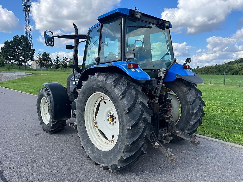 New Holland TS 115 - Farm tractor: picture 2 New Holland TS 115 - Farm tractor: picture 2