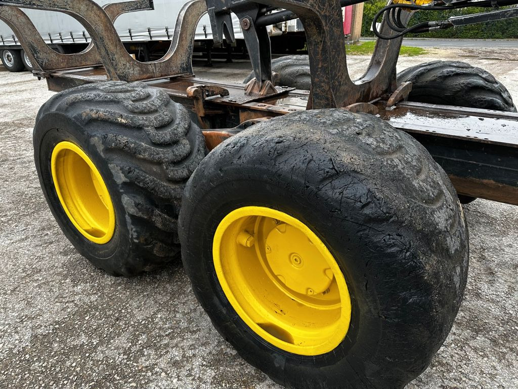 Forwarder John Deere 1210E 10m CF710 KRAN: picture 12