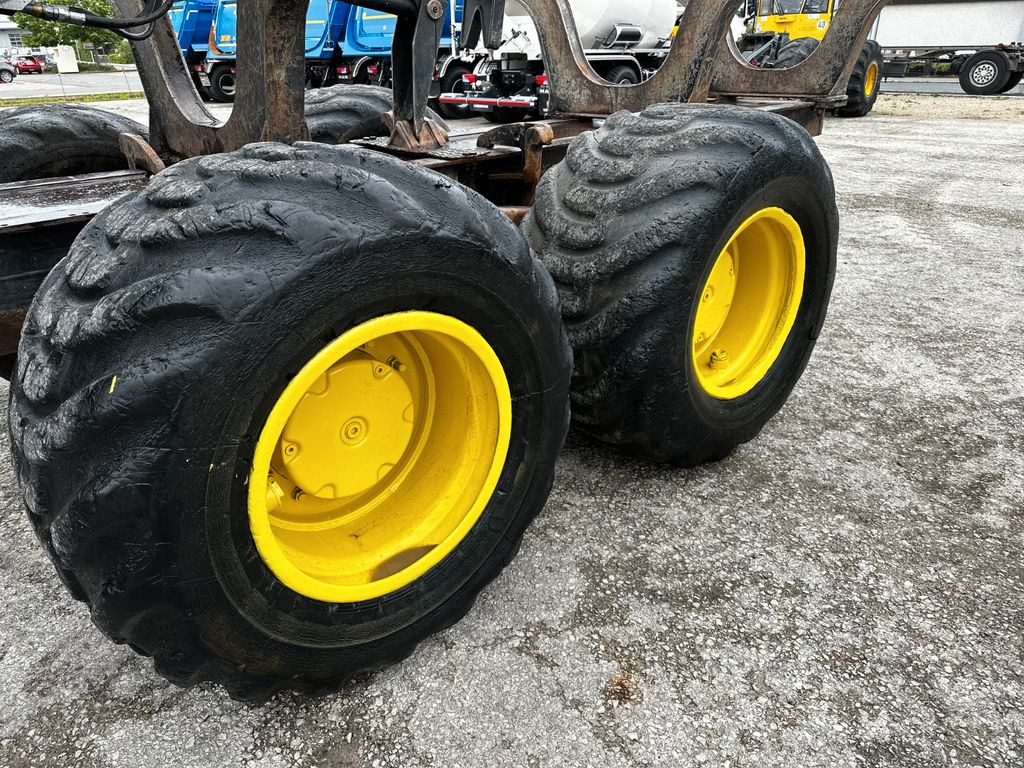 Forwarder John Deere 1210E 10m CF710 KRAN: picture 14