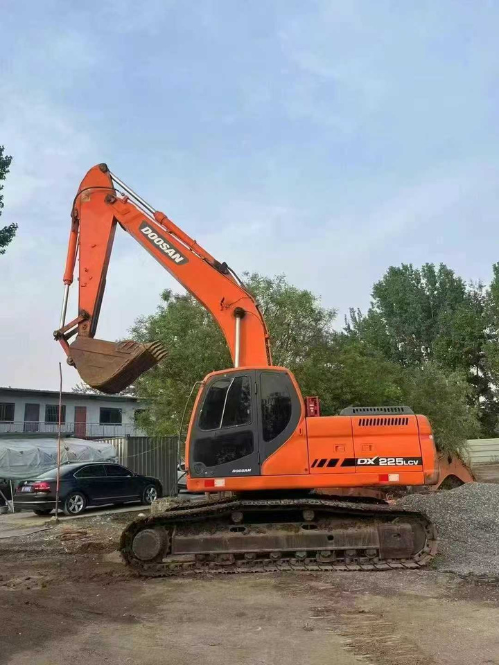 Doosan Used Excavator 225 DX225 DX300 DH150W DX300 DX420 DX520 Second hand Crawler Excavators in Excellent Work Condition - Crawler excavator: picture 3 Doosan Used Excavator 225 DX225 DX300 DH150W DX300 DX420 DX520 Second hand Crawler Excavators in Excellent Work Condition - Crawler excavator: picture 3