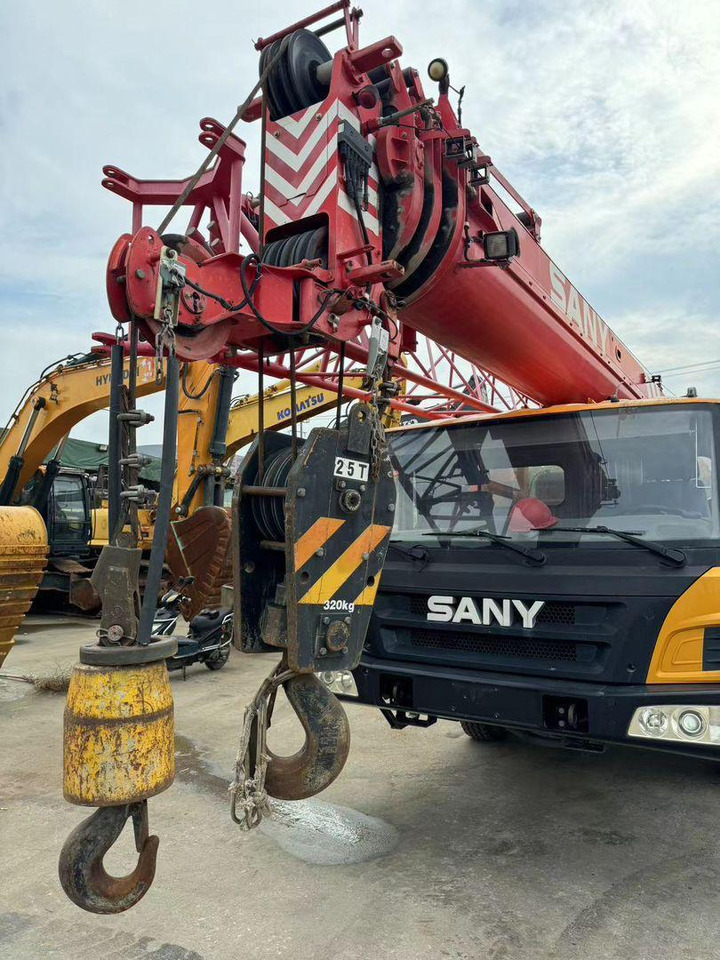 Sany Used Truck Crane 25 Ton with Excellent Work Performance and 1 year Warrenty - Mobile crane: picture 3 Sany Used Truck Crane 25 Ton with Excellent Work Performance and 1 year Warrenty - Mobile crane: picture 3
