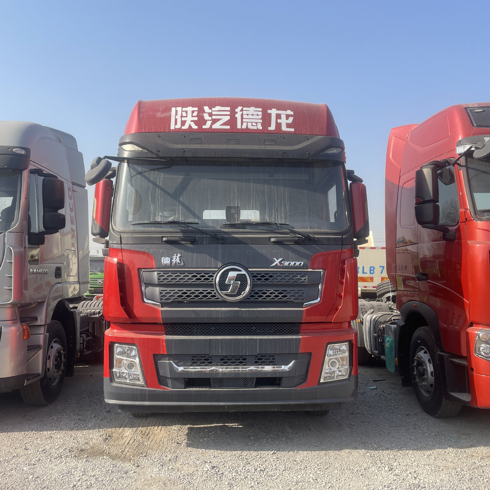 Shacman New or Used  (6*4) ,(8*2) (8*4)Semi Truck Head Tractor Head Tipper Head - Tractor unit: picture 3 Shacman New or Used  (6*4) ,(8*2) (8*4)Semi Truck Head Tractor Head Tipper Head - Tractor unit: picture 3