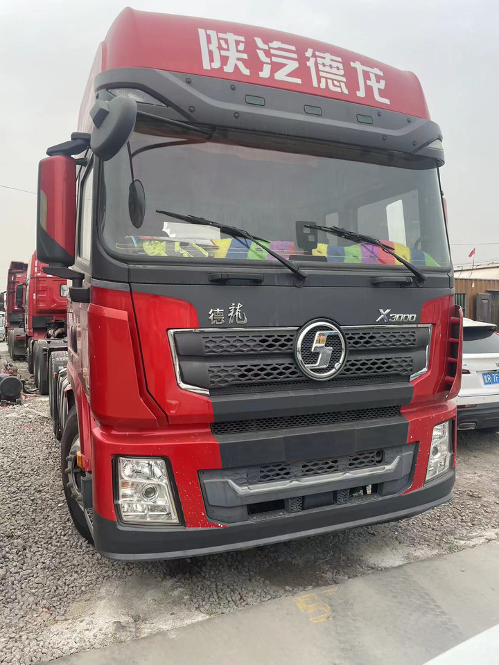 Shacman Slightly Used X3000 X5000 (6*4) Semi Truck Head Tractor Head Tipper Head - Tractor unit: picture 3 Shacman Slightly Used X3000 X5000 (6*4) Semi Truck Head Tractor Head Tipper Head - Tractor unit: picture 3