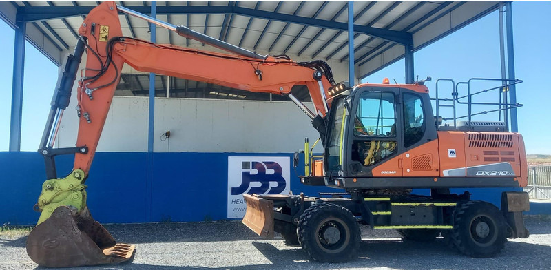 Doosan DX210W-5 - Wheel excavator: picture 1 Doosan DX210W-5 - Wheel excavator: picture 1