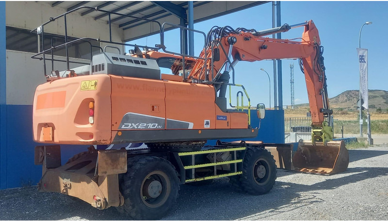 Doosan DX210W-5 - Wheel excavator: picture 4 Doosan DX210W-5 - Wheel excavator: picture 4