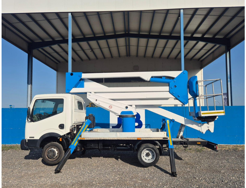 Nissan CABSTAR 35.12 SOCAGE DA320 - Truck, Crane truck: picture 1 Nissan CABSTAR 35.12 SOCAGE DA320 - Truck, Crane truck: picture 1