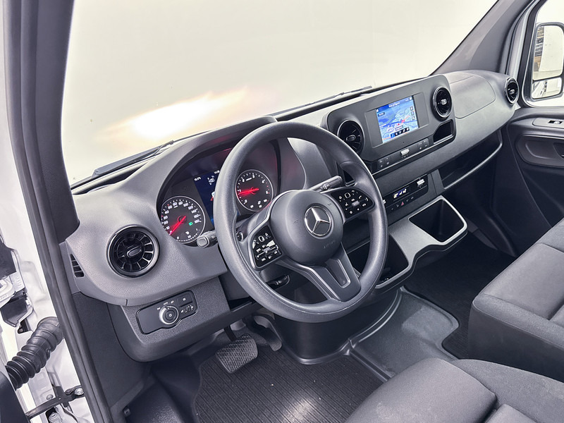 Mercedes-Benz Sprinter 317 1.9 CDI L2H2 Navigatie Achteruitrijcamera Apple Carplay/Android Auto Betimmering Cruise Control - Small van: picture 4 Mercedes-Benz Sprinter 317 1.9 CDI L2H2 Navigatie Achteruitrijcamera Apple Carplay/Android Auto Betimmering Cruise Control - Small van: picture 4