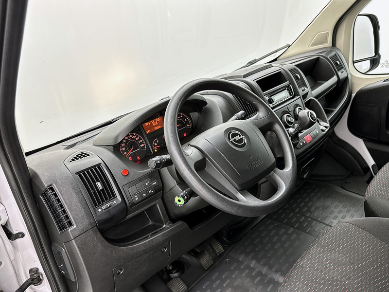 Opel Movano 2.2D Financial lease 140pk Bakwagen met Laadklep Achteruitrijcamera Cruise Control Meubelbak - Closed box van: picture 5 Opel Movano 2.2D Financial lease 140pk Bakwagen met Laadklep Achteruitrijcamera Cruise Control Meubelbak - Closed box van: picture 5