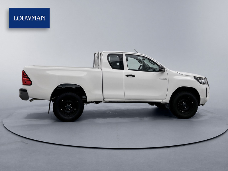 Toyota Hilux 2.4 D-4D Comfort 4x4 Xtra Cab NIEUW 3500KG Trekgewicht Cruise Control Airco - Pickup truck: picture 3 Toyota Hilux 2.4 D-4D Comfort 4x4 Xtra Cab NIEUW 3500KG Trekgewicht Cruise Control Airco - Pickup truck: picture 3