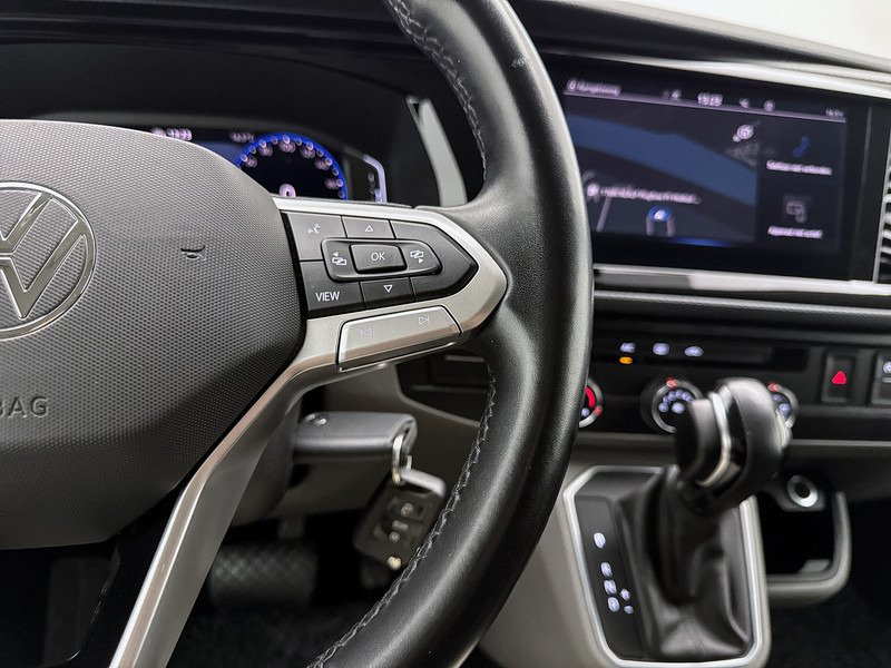 Leasing of Volkswagen Transporter 2.0 TDI L2H1 28 Bulli Leder Adaptieve cruise control Virtual cockpit Navigatie Led Trekhaak Volkswagen Transporter 2.0 TDI L2H1 28 Bulli Leder Adaptieve cruise control Virtual cockpit Navigatie Led Trekhaak: picture 10