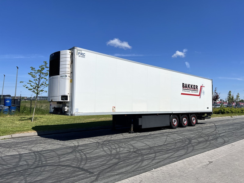 Kögel 3 - assige koeloplegger Carrier vector 1550 - Refrigerated semi-trailer: picture 1 Kögel 3 - assige koeloplegger Carrier vector 1550 - Refrigerated semi-trailer: picture 1