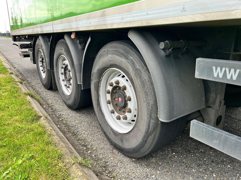 Kögel 3 assige koeloplegger Lift axle / Carrier Vector 1950 - Refrigerated semi-trailer: picture 4 Kögel 3 assige koeloplegger Lift axle / Carrier Vector 1950 - Refrigerated semi-trailer: picture 4