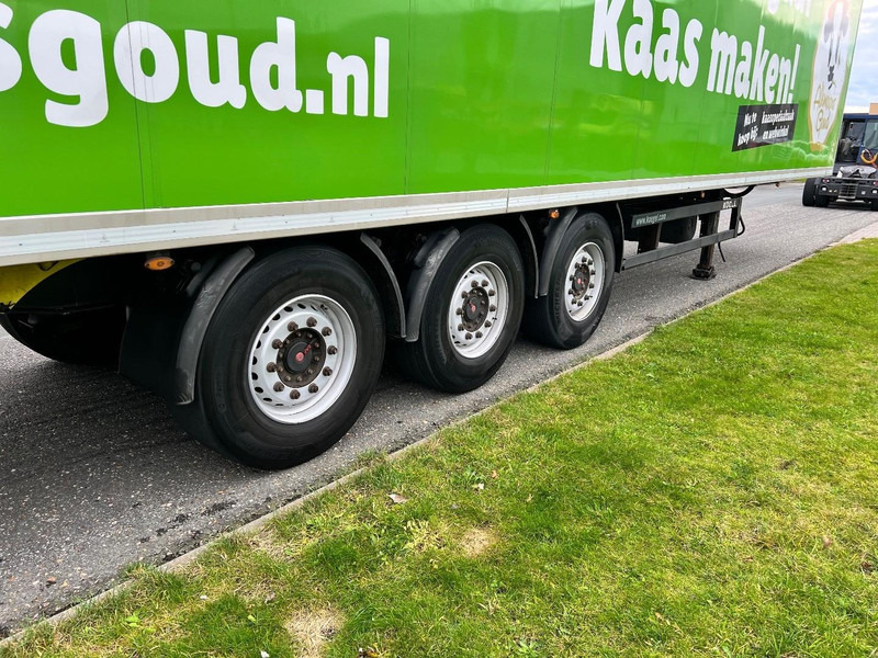 Kögel 3 - assige koeloplegger Lift axle / Carrier Vector 1950 - Refrigerated semi-trailer: picture 5 Kögel 3 - assige koeloplegger Lift axle / Carrier Vector 1950 - Refrigerated semi-trailer: picture 5