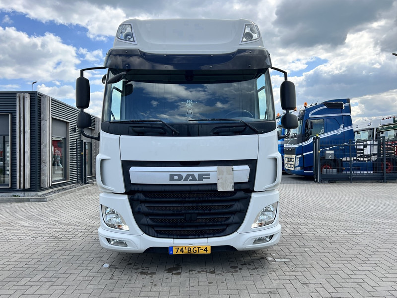 DAF CF 440 4x2 trekker Hydraulic - Tractor unit: picture 2 DAF CF 440 4x2 trekker Hydraulic - Tractor unit: picture 2