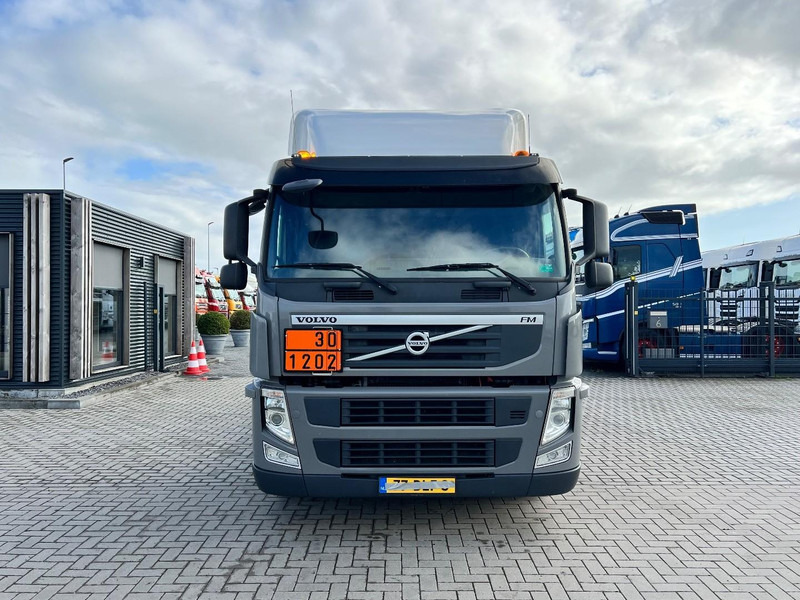 Volvo FM 410 6x2 Trekker ADR / Only 672.000km / Full Air / Euro 5 - Tractor unit: picture 2 Volvo FM 410 6x2 Trekker ADR / Only 672.000km / Full Air / Euro 5 - Tractor unit: picture 2