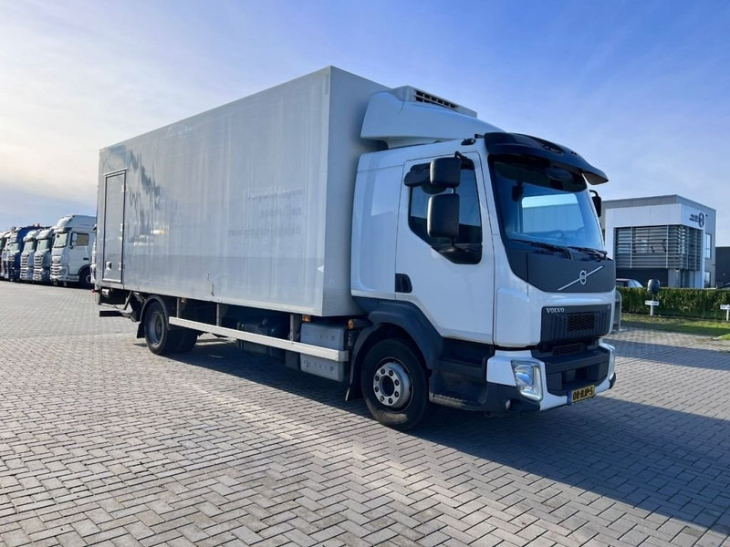 Volvo FL 250 4x2 Koelwagen Thermo king V600 / Tailgate Dhollandia 2000kg - Refrigerated truck: picture 3 Volvo FL 250 4x2 Koelwagen Thermo king V600 / Tailgate Dhollandia 2000kg - Refrigerated truck: picture 3