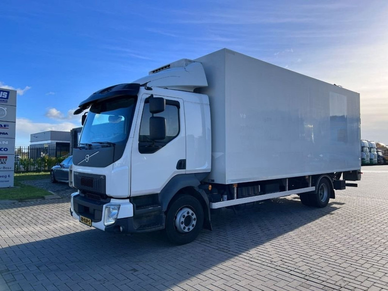 Volvo FL 250 4x2 Koelwagen Thermo king V600 / Tailgate Dhollandia 2000kg - Refrigerated truck: picture 1 Volvo FL 250 4x2 Koelwagen Thermo king V600 / Tailgate Dhollandia 2000kg - Refrigerated truck: picture 1