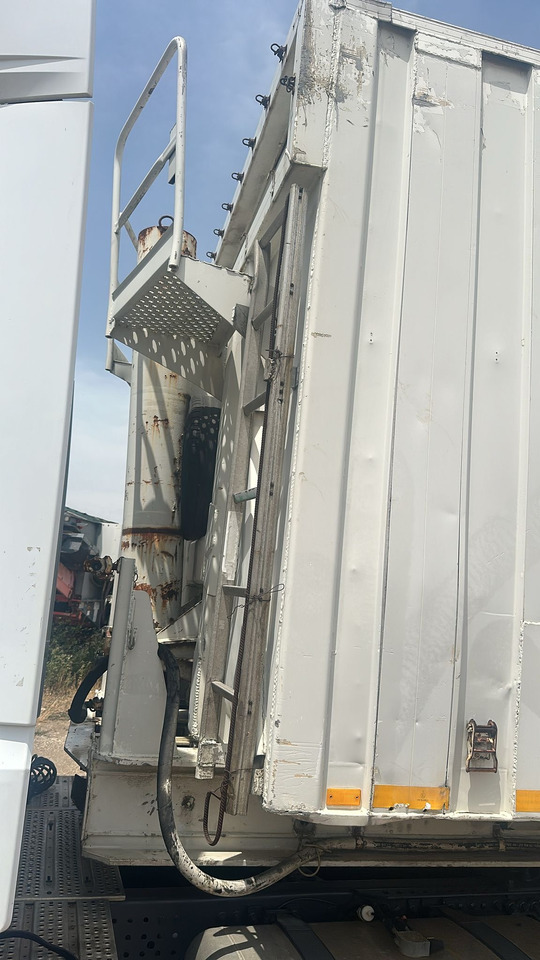 Tipper semi-trailer BENALU Bena Cereale 68m3 T34C1NL Aluminiu: picture 15 Tipper semi-trailer BENALU Bena Cereale 68m3 T34C1NL Aluminiu: picture 15