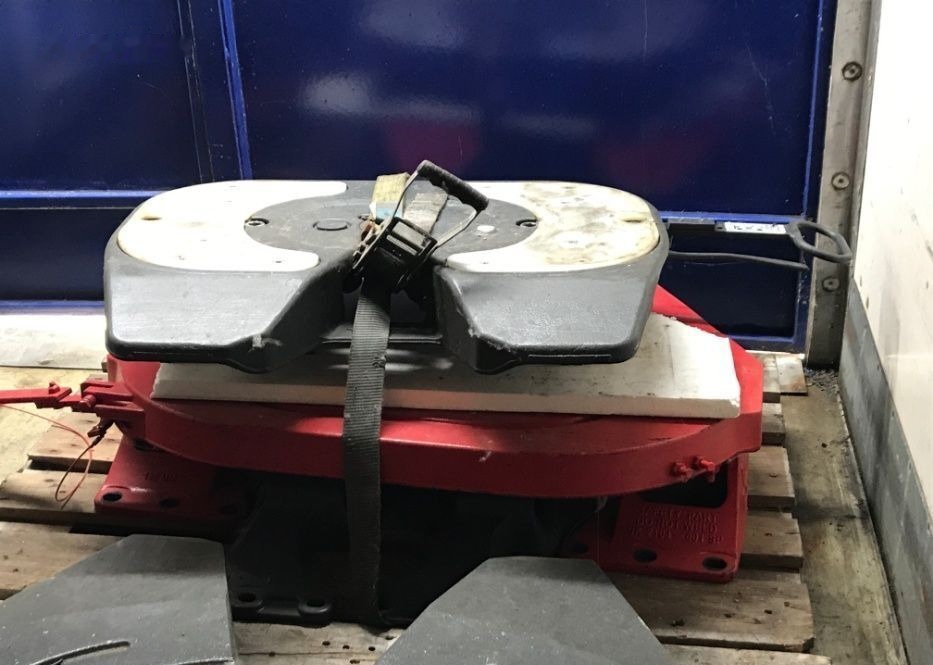DAF XF truck - Fifth wheel coupling for Truck: picture 2 DAF XF truck - Fifth wheel coupling for Truck: picture 2