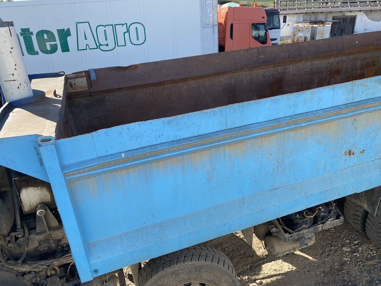 Hardox Bena basculabila cu semisasiu 7m : 8x4 - Tipper body: picture 5 Hardox Bena basculabila cu semisasiu 7m : 8x4 - Tipper body: picture 5