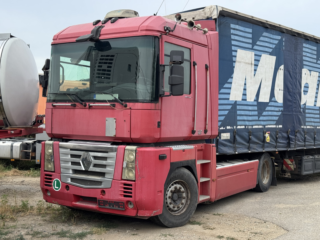 Renault Magnum 500 DXI Euro 5 ( 3 Pieces AVALABILE ) - Tractor unit: picture 1 Renault Magnum 500 DXI Euro 5 ( 3 Pieces AVALABILE ) - Tractor unit: picture 1