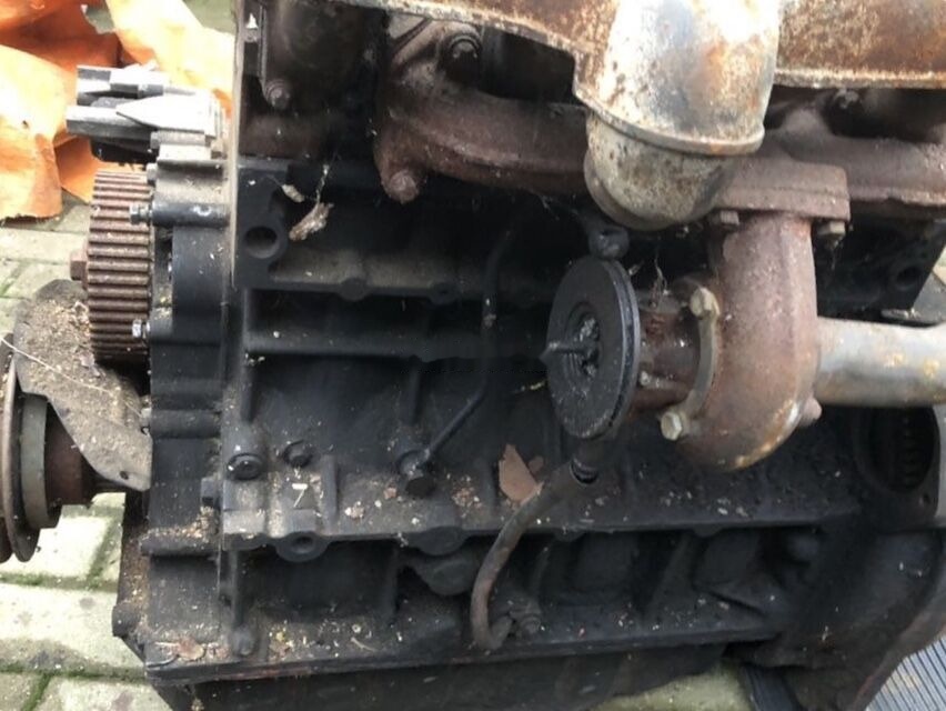 Deutz F4L1011F   Kramer - Engine for Wheel loader: picture 5 Deutz F4L1011F   Kramer - Engine for Wheel loader: picture 5