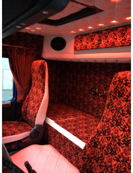 Scania R143-450 V8 - Tractor unit: picture 5 Scania R143-450 V8 - Tractor unit: picture 5