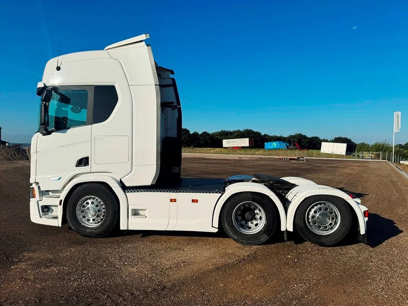 Scania R560 NGS 6x2*4 Rear steering. - Tractor unit: picture 4 Scania R560 NGS 6x2*4 Rear steering. - Tractor unit: picture 4