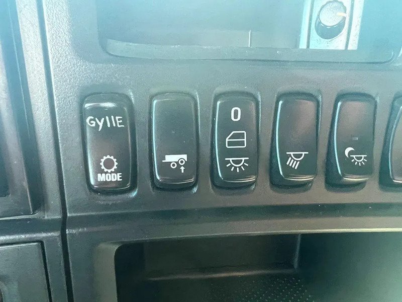 Tractor unit Scania R560 V8 Air / Air Suspension. only 623000km . Euro 5. Hydr. system.: picture 18