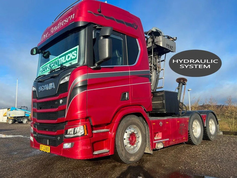 Scania R650 V8 NGS Special Interior. Crane on looks . 6x4 - Tractor unit: picture 1 Scania R650 V8 NGS Special Interior. Crane on looks . 6x4 - Tractor unit: picture 1