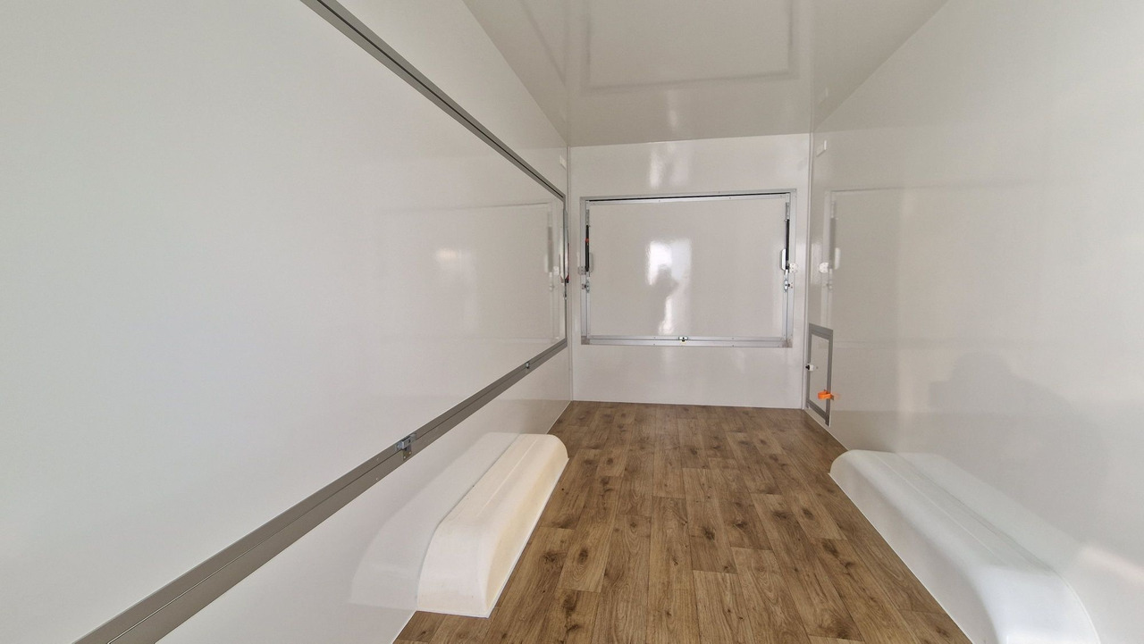 Przyczepa Gastronomiczna Handlowa FoodTruck - Food trailer: picture 4 Przyczepa Gastronomiczna Handlowa FoodTruck - Food trailer: picture 4