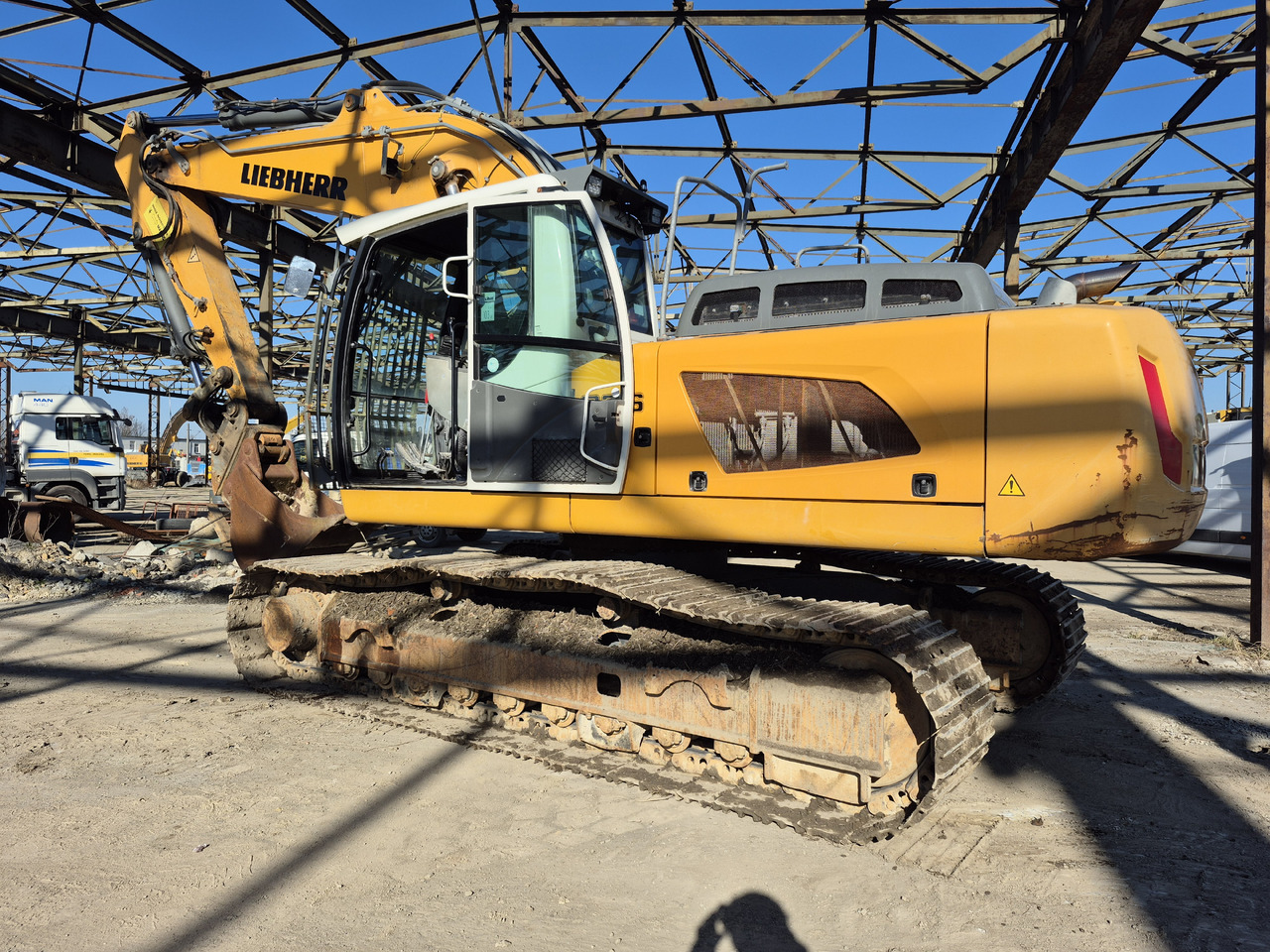 LIEBHERR R926LC - Crawler excavator: picture 2 LIEBHERR R926LC - Crawler excavator: picture 2