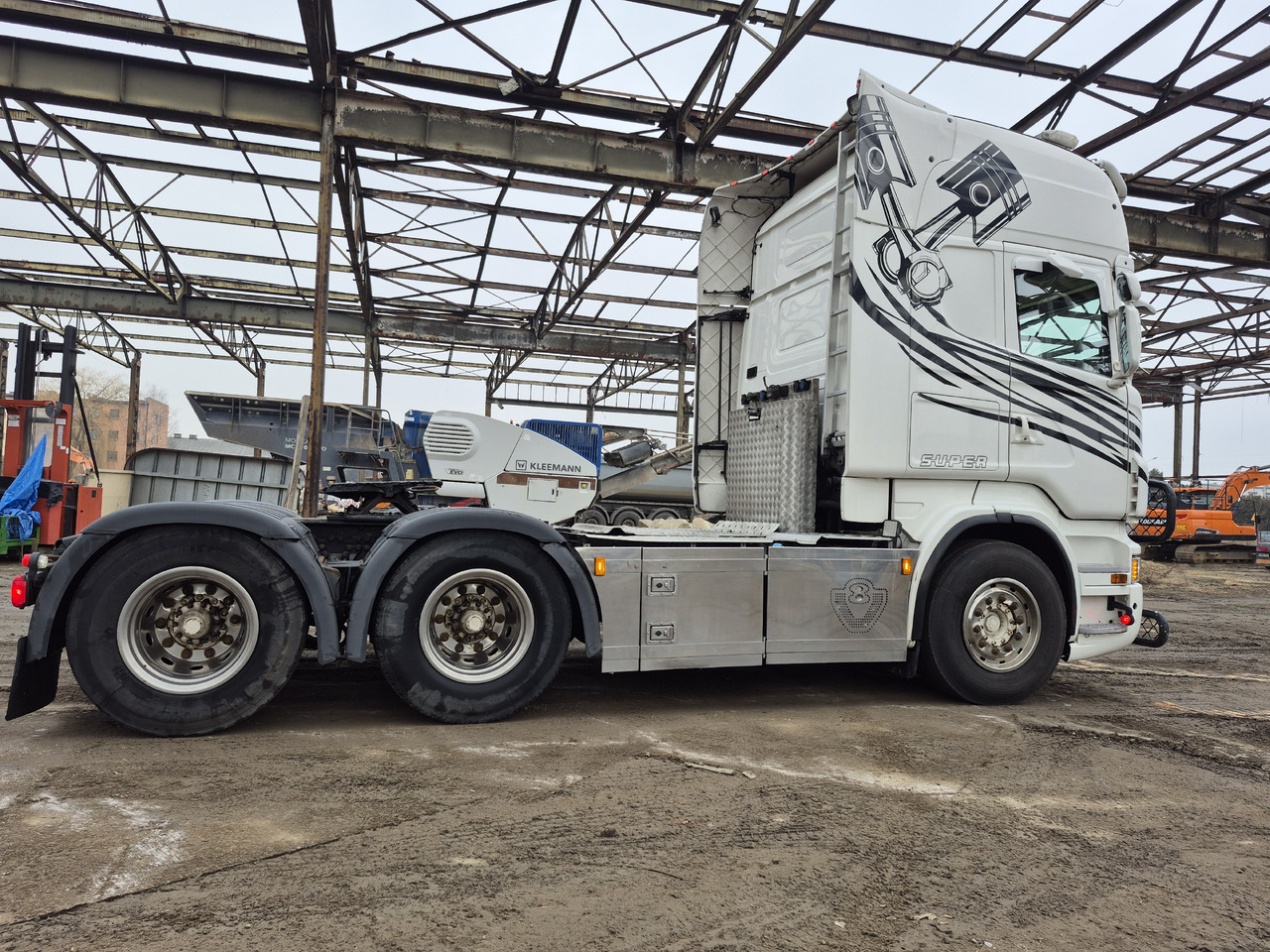Tractor unit SCANIA R560: picture 7