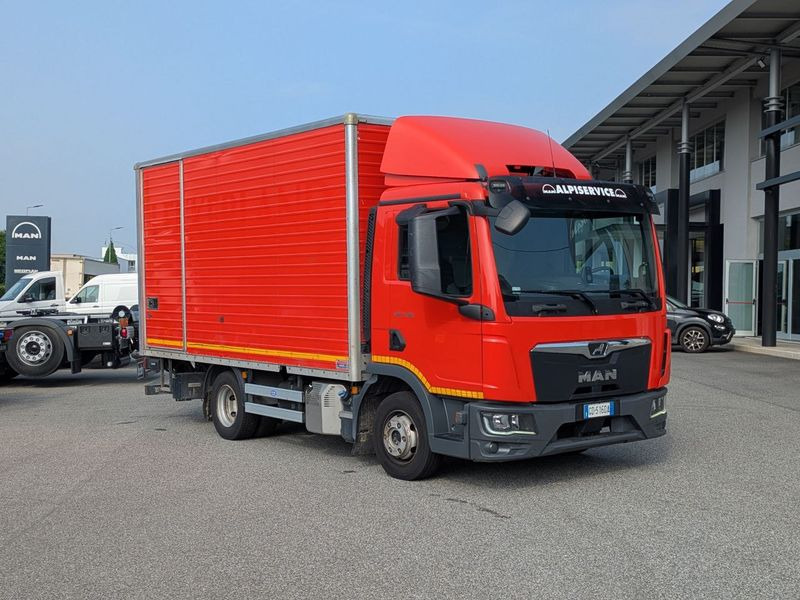 MAN TGL Cubo con pedana 7,5 tonn EURO6 MAN TGL 7,5 tonn EURO6 - Box truck: picture 1 MAN TGL Cubo con pedana 7,5 tonn EURO6 MAN TGL 7,5 tonn EURO6 - Box truck: picture 1