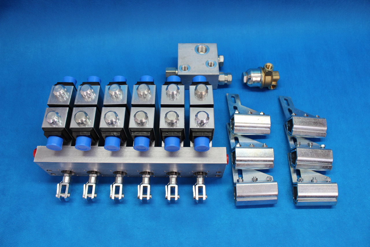 Actuator block MOD 10 for 6 function12/ 24VDC Retrofit Kit for crane with valve without solenoids Fassi Hiab Palfinger 12/24V - Construction machinery: picture 1 Actuator block MOD 10 for 6 function12/ 24VDC Retrofit Kit for crane with valve without solenoids Fassi Hiab Palfinger 12/24V - Construction machinery: picture 1