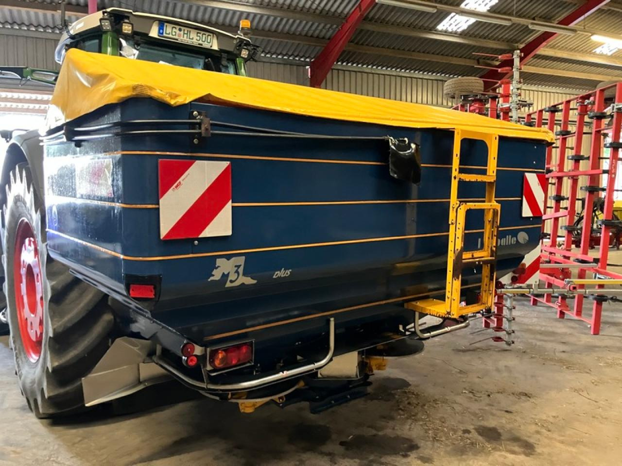 Bogballe M3WD - Fertilizer spreader: picture 3 Bogballe M3WD - Fertilizer spreader: picture 3