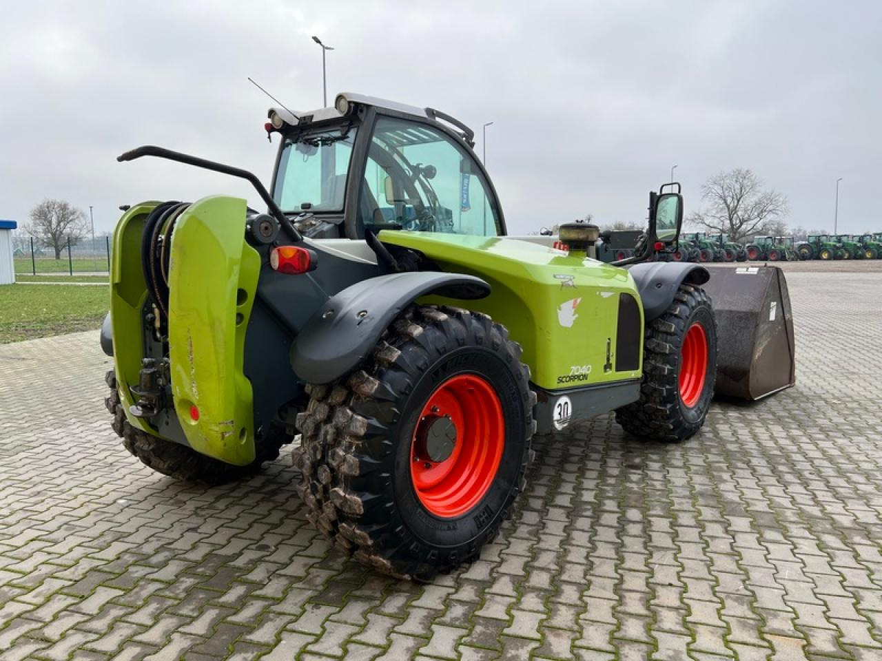 CLAAS SCORPION 7040 - Telescopic handler: picture 3 CLAAS SCORPION 7040 - Telescopic handler: picture 3