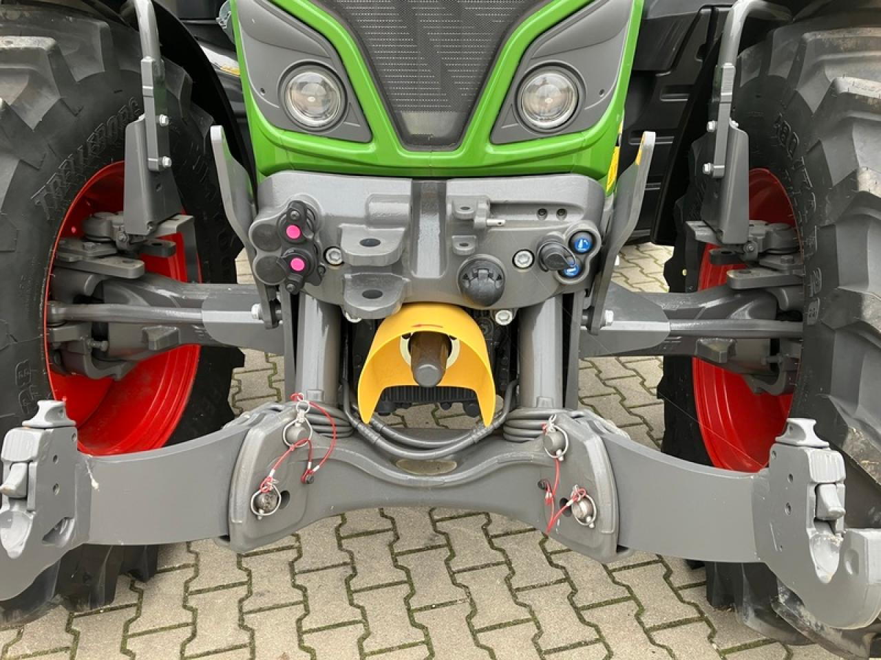 Fendt VARIO 514 // RTK - Farm tractor: picture 5 Fendt VARIO 514 // RTK - Farm tractor: picture 5