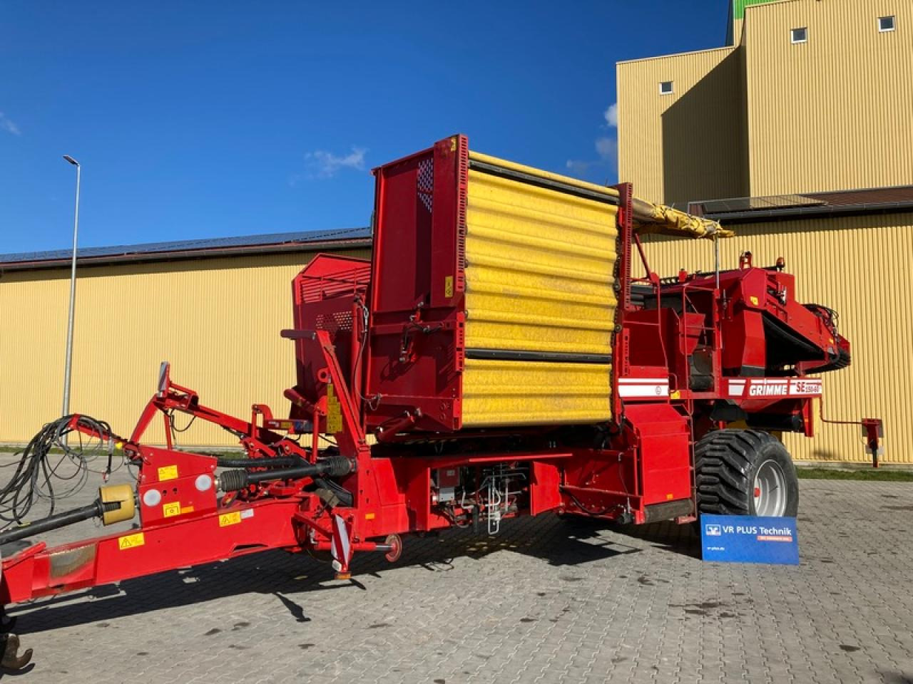 Grimme SE 150-60 - Potato harvester: picture 1 Grimme SE 150-60 - Potato harvester: picture 1