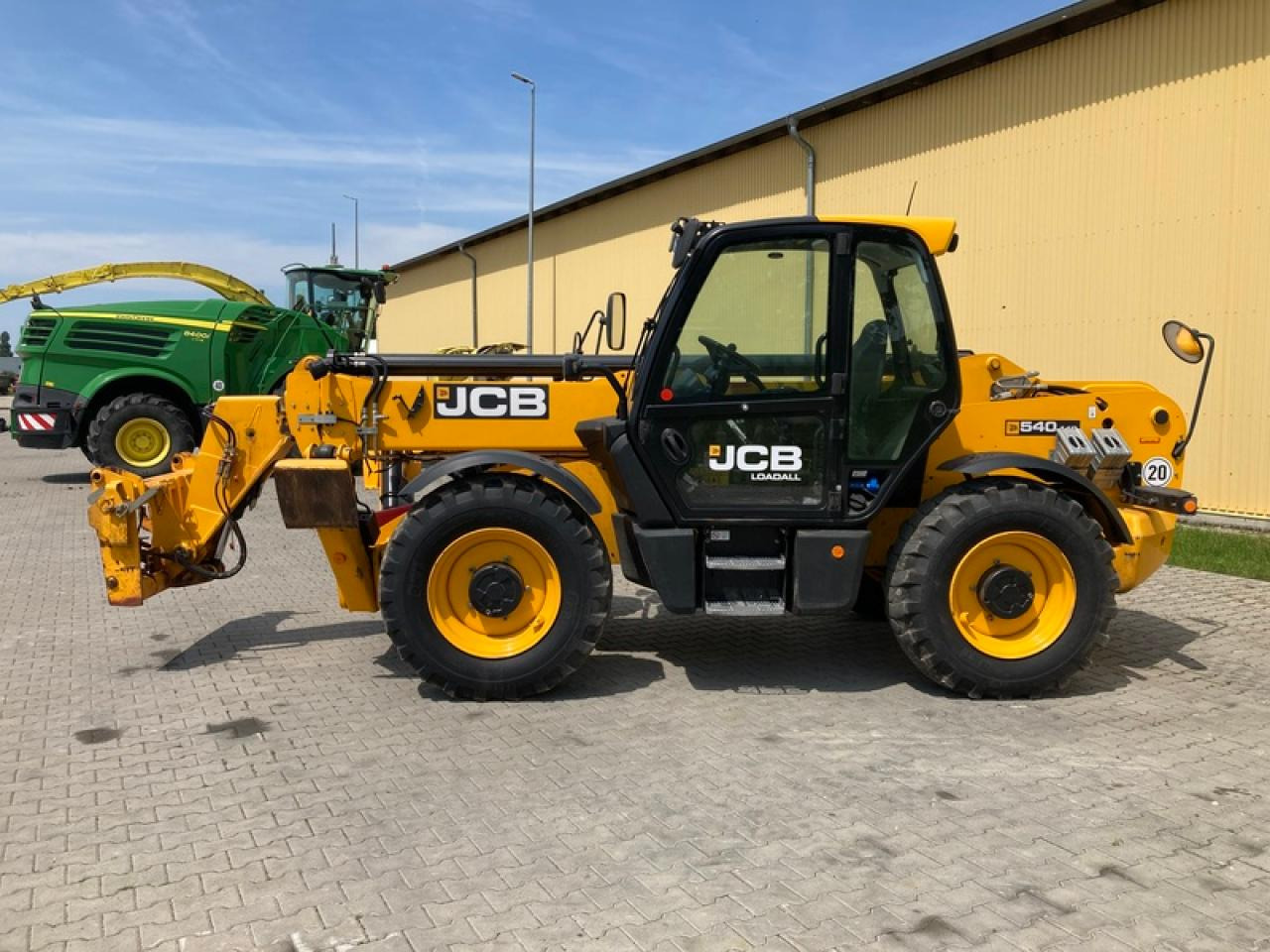 JCB 540-140 - Telescopic handler: picture 2 JCB 540-140 - Telescopic handler: picture 2