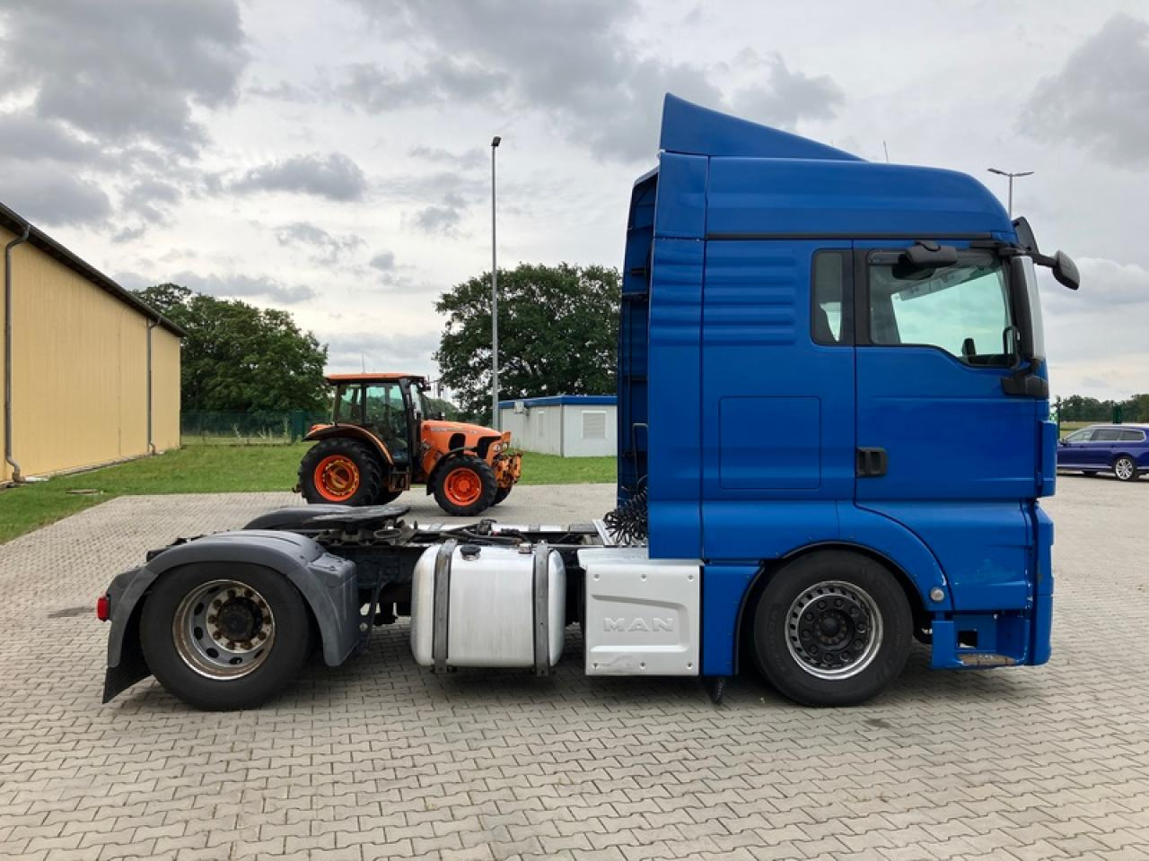 MAN MANTGX - Hook lift truck: picture 4 MAN MANTGX - Hook lift truck: picture 4