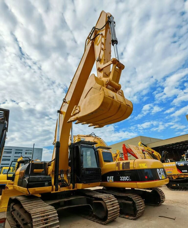 Caterpillar 320CL - Wheel excavator: picture 1 Caterpillar 320CL - Wheel excavator: picture 1