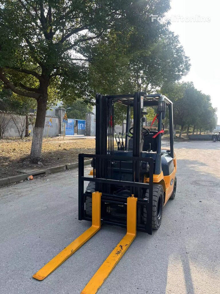 Toyota 7FD30 - Diesel forklift: picture 4 Toyota 7FD30 - Diesel forklift: picture 4