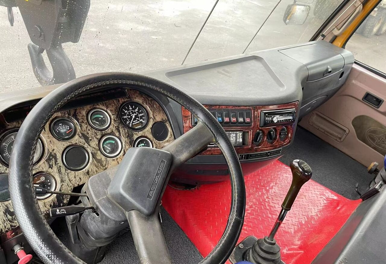 XCMG - Mobile crane: picture 5 XCMG - Mobile crane: picture 5