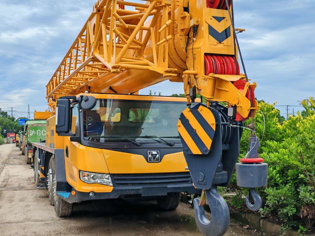 XCMG QY70KC QY50KC 50ton 70ton 80ton 90ton 100ton - Mobile crane: picture 2 XCMG QY70KC QY50KC 50ton 70ton 80ton 90ton 100ton - Mobile crane: picture 2