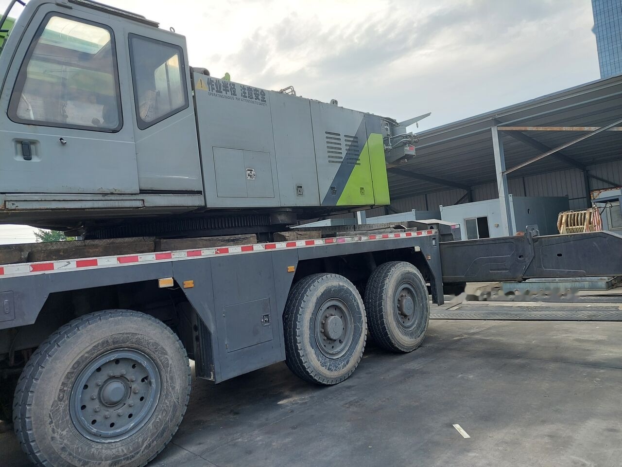 Zoomlion ZAT2600V 260T 260ton 220t 220ton - Mobile crane: picture 4 Zoomlion ZAT2600V 260T 260ton 220t 220ton - Mobile crane: picture 4