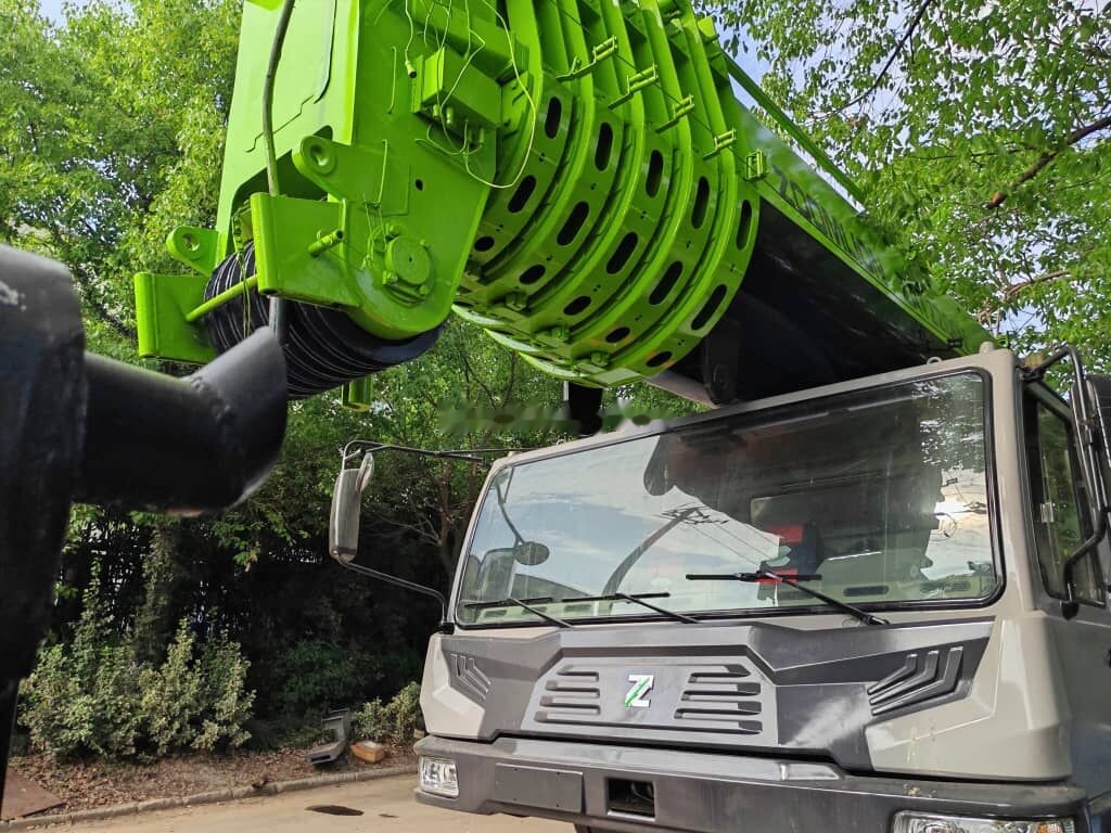 Zoomlion ZTC2200V 220T 220ton - Mobile crane: picture 2 Zoomlion ZTC2200V 220T 220ton - Mobile crane: picture 2